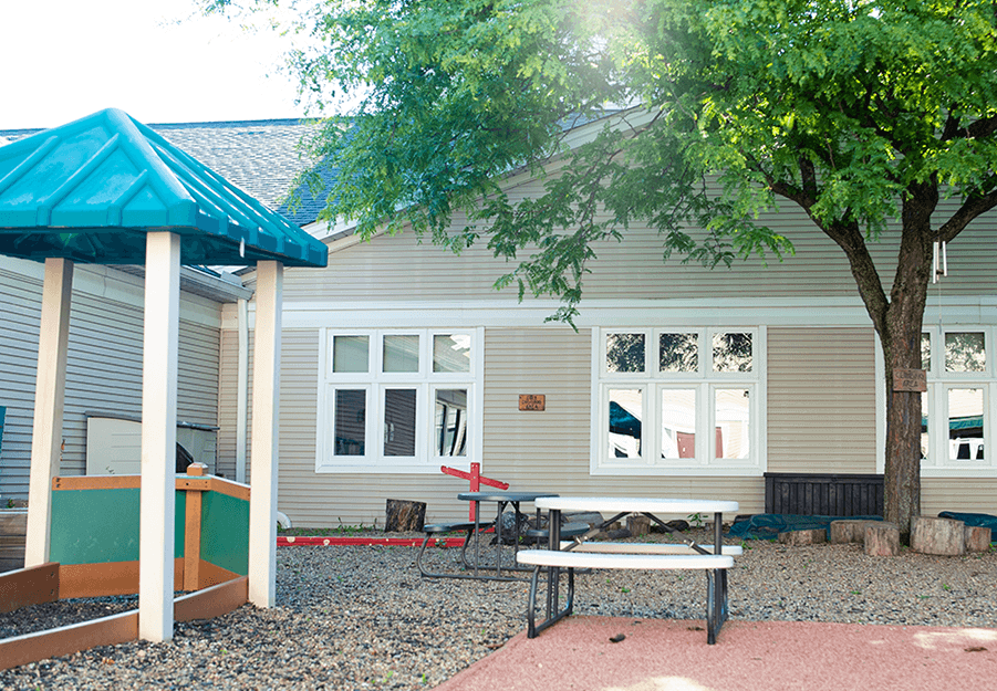 outside: kendal early learning center